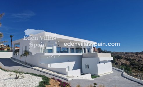 New Construction - Brand New Villa - La Marina