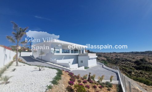 New Construction - Brand New Villa - La Marina