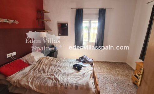 Resale - Country House - Crevillente