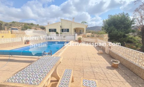 Resale - Country House - Crevillente