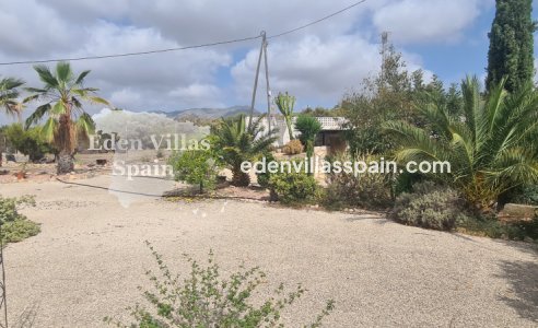 Resale - Country House - Crevillente