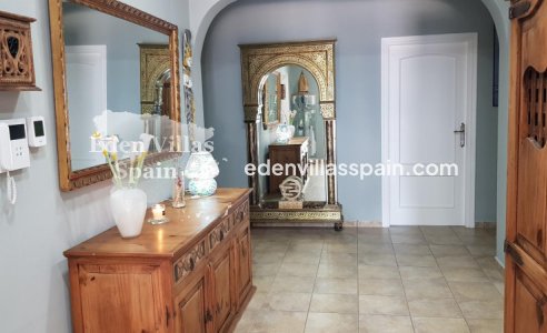 Resale - Country House - Elche