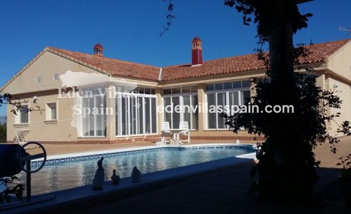 Segunda Mano - Casa de campo - Daya Nueva