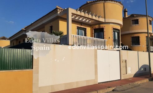 Resale - Urbanisation detached Villa - Benferri