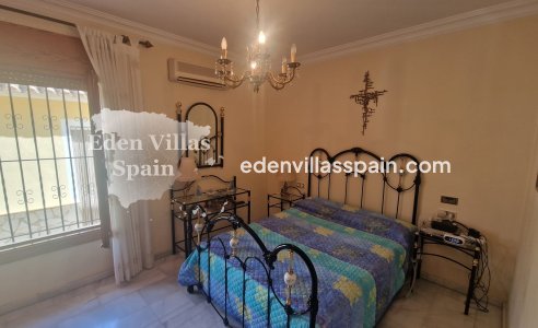 Resale - Country House - Elche