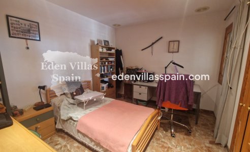 Resale - Country House - Elche