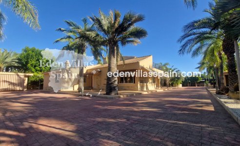 Resale - Country House - Elche