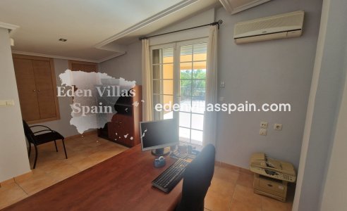 Resale - Country House - Elche