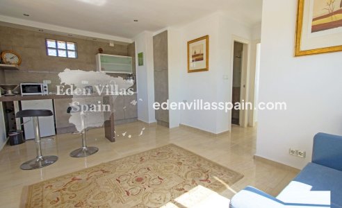 Resale - Urbanisation detached Villa - La Marina