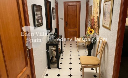 Resale - Urbanisation detached Villa - Elche