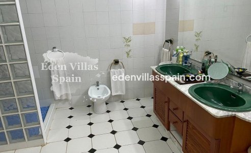 Resale - Urbanisation detached Villa - Elche