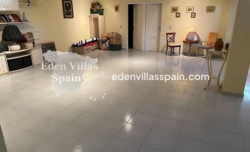 Resale - Urbanisation detached Villa - Elche