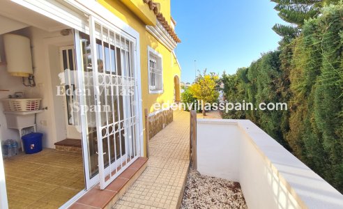 Resale - Urbanisation detached Villa - La Marina