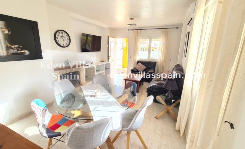 Resale - Urbanisation detached Villa - La Marina