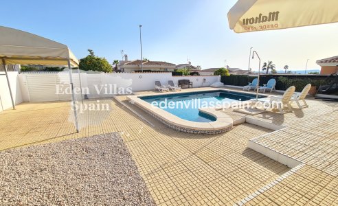 Resale - Urbanisation detached Villa - La Marina