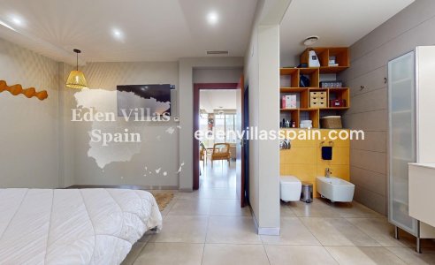 Resale - Urbanisation detached Villa - Elche