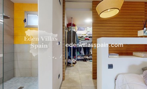 Resale - Urbanisation detached Villa - Elche