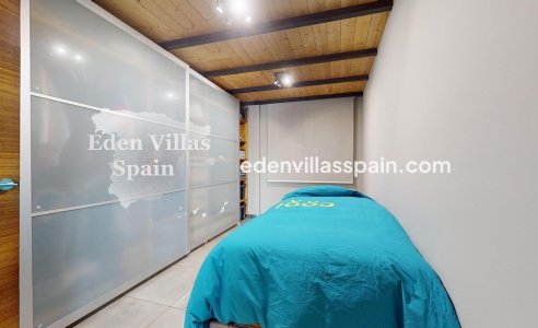 Resale - Urbanisation detached Villa - Elche