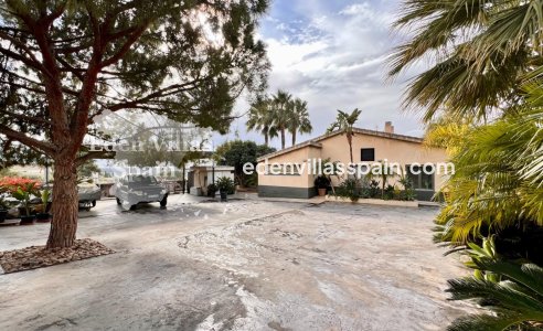 Resale - Urbanisation detached Villa - Elche