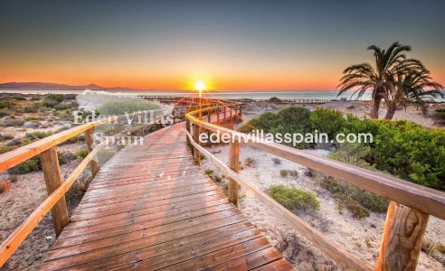 Immobilien Zweiter Hand - Wohnung an der Küste - Arenales del Sol