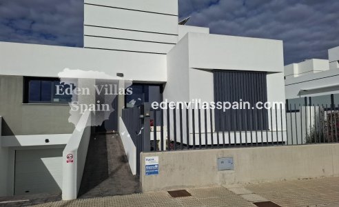 Resale - Town House - Dolores