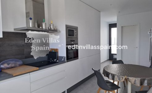Resale - Town House - Dolores