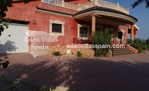 Resale - Country House - Rafal