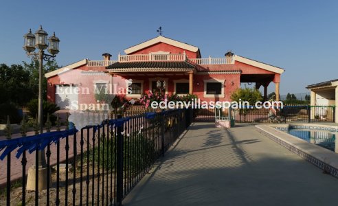 Resale - Country House - Rafal