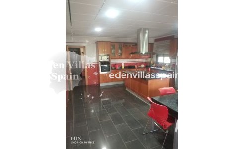 Resale - Country House - Rafal