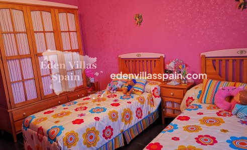 Resale - Country House - Rafal