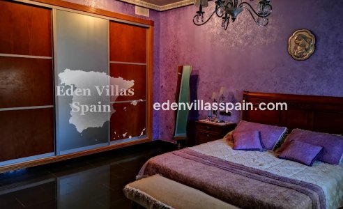 Resale - Country House - Rafal