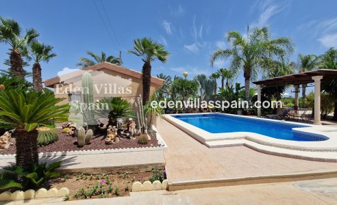Resale - Country House - Elche