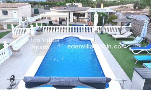 Immobilien Zweiter Hand - Villa an der Küste - La Marina