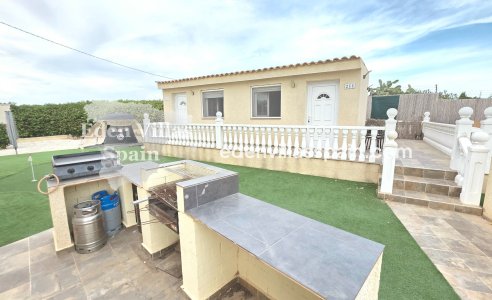 Immobilien Zweiter Hand - Villa an der Küste - La Marina