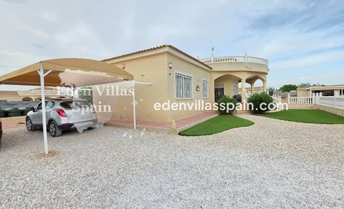 Immobilien Zweiter Hand - Villa an der Küste - La Marina