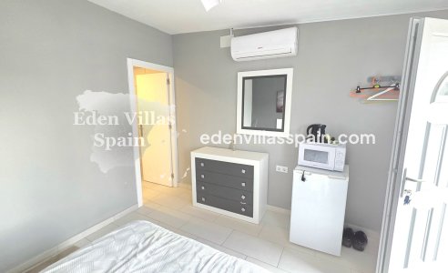 Immobilien Zweiter Hand - Villa an der Küste - La Marina