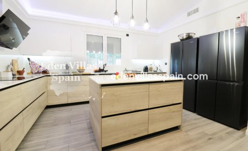 Resale - Country House - Santa Pola