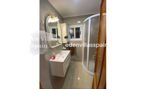 Immobilien Zweiter Hand - Urbanisierung freistehende Villa - Elche