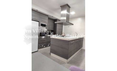 Resale - Urbanisation detached Villa - La Marina