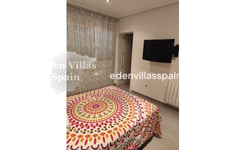 Resale - Urbanisation detached Villa - La Marina