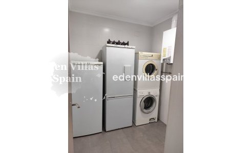 Resale - Urbanisation detached Villa - La Marina