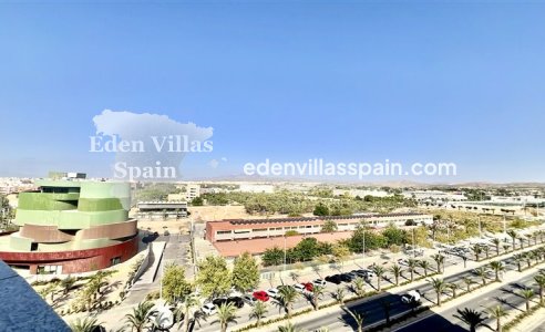 Resale - Apartment - Elche