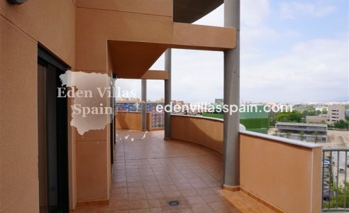 Resale - Apartment - Elche