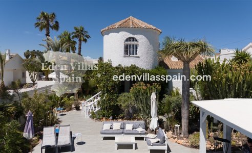 Resale - Urbanisation detached Villa - Torrevieja