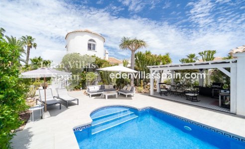 Resale - Urbanisation detached Villa - Torrevieja