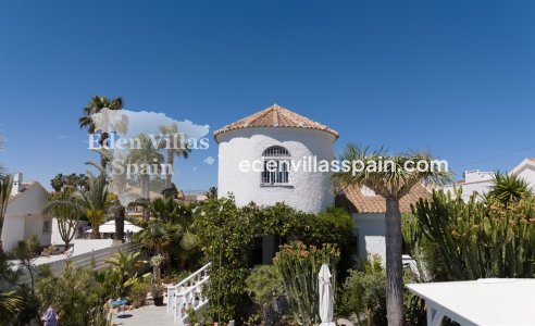 Resale - Urbanisation detached Villa - Torrevieja