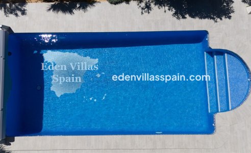 Resale - Urbanisation detached Villa - Torrevieja