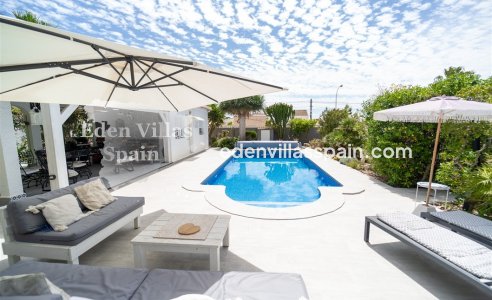 Resale - Urbanisation detached Villa - Torrevieja