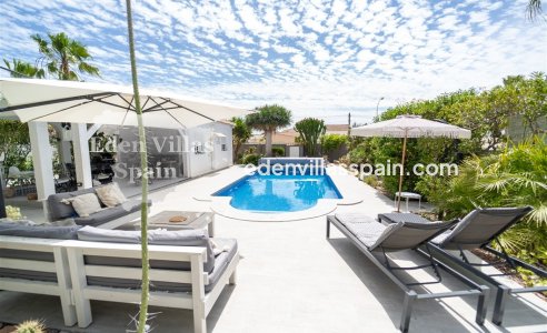Resale - Urbanisation detached Villa - Torrevieja