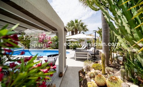 Resale - Urbanisation detached Villa - Torrevieja